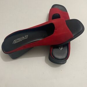 Aerosols Red Sandals